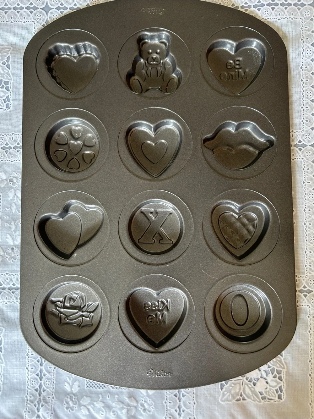 Wilton Mini Valentines Cookie Pan